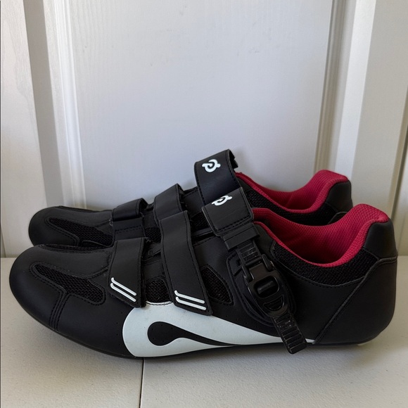 Peloton Men’s Black Athletic Cycling Shoes with Ref Lining main image 5